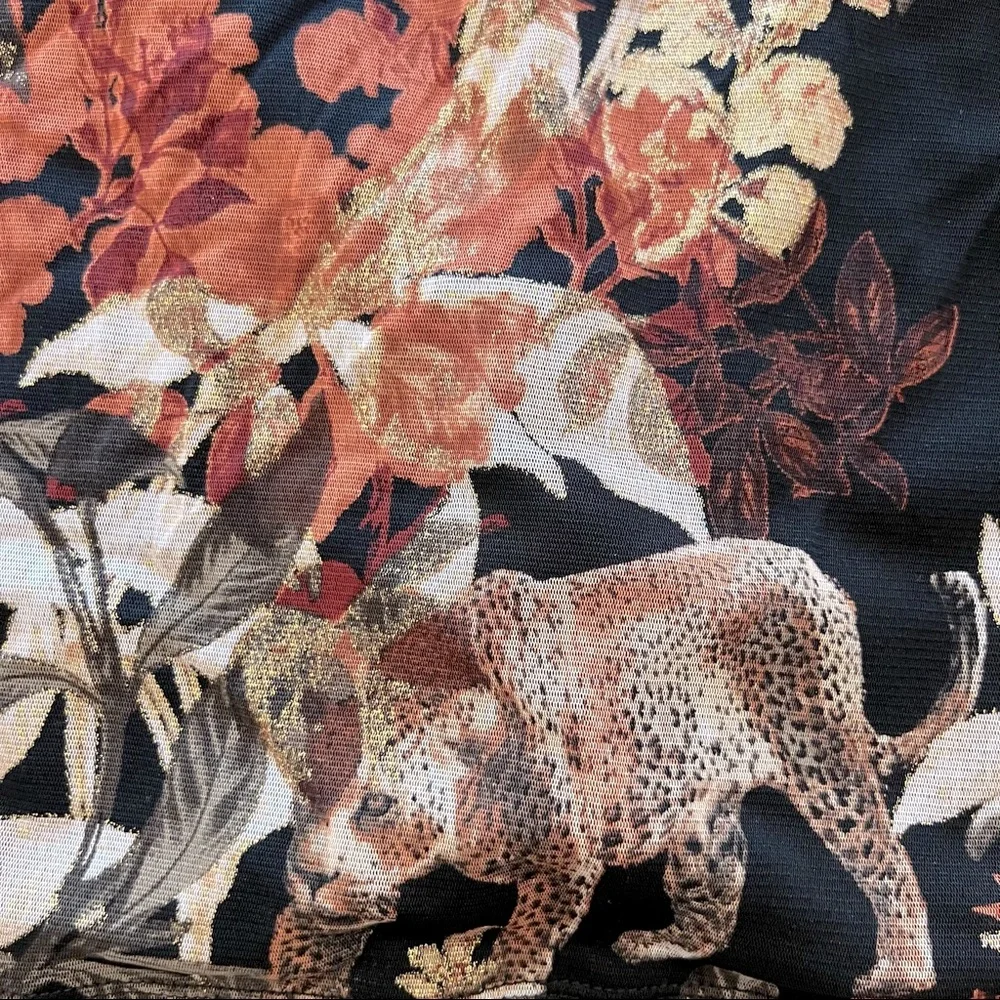 INC Floral Leopard Print Twist Hem Long Sleeve V Neck Blouse Sz XS NWOT - Picture 3 of 10